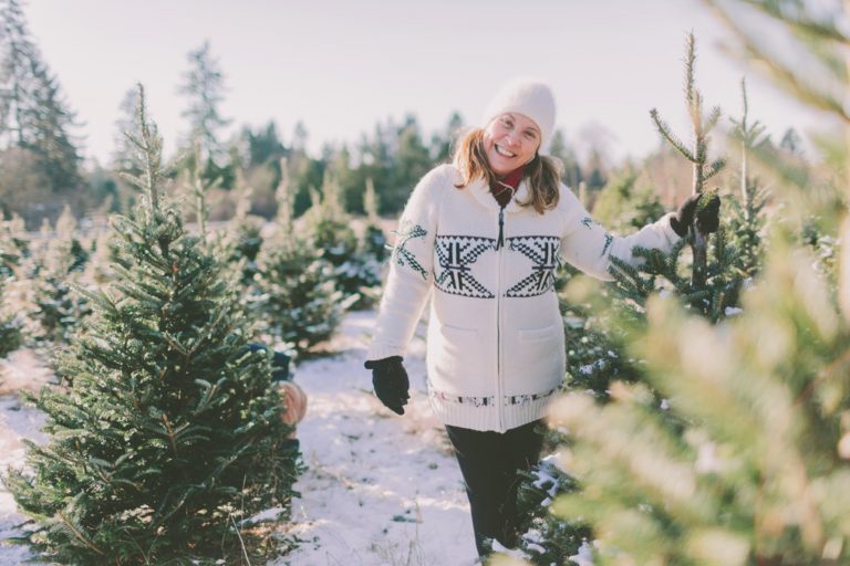 winter-snow-christmas-pine-tree-christmas-tree-christmas-tree-woman-happy-senior-holidays-baby-boomer_t20_P3VRWd 10 Benefits of Foot Massage to Your Health